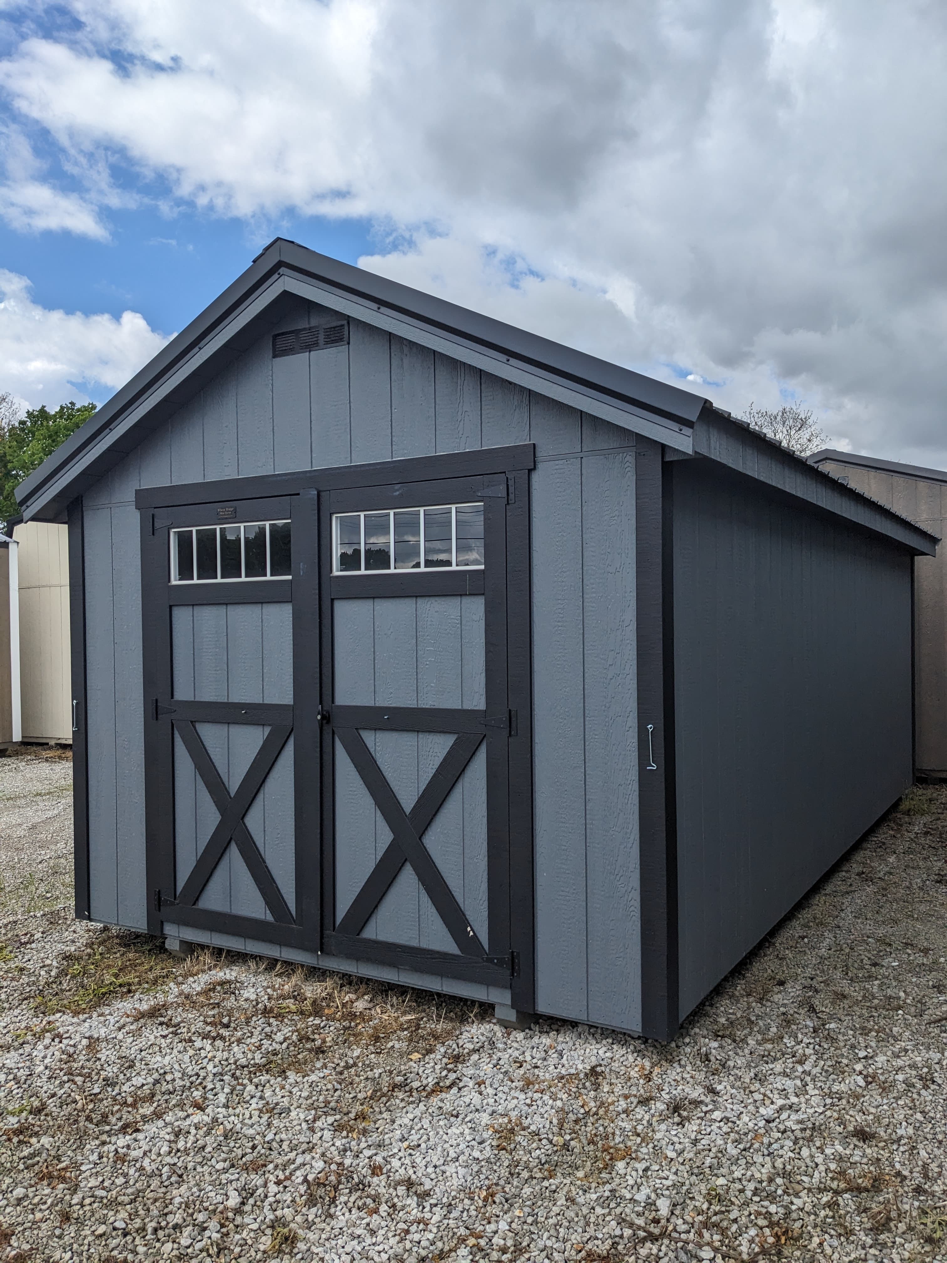 Deluxe Cottage — 10×20 ft