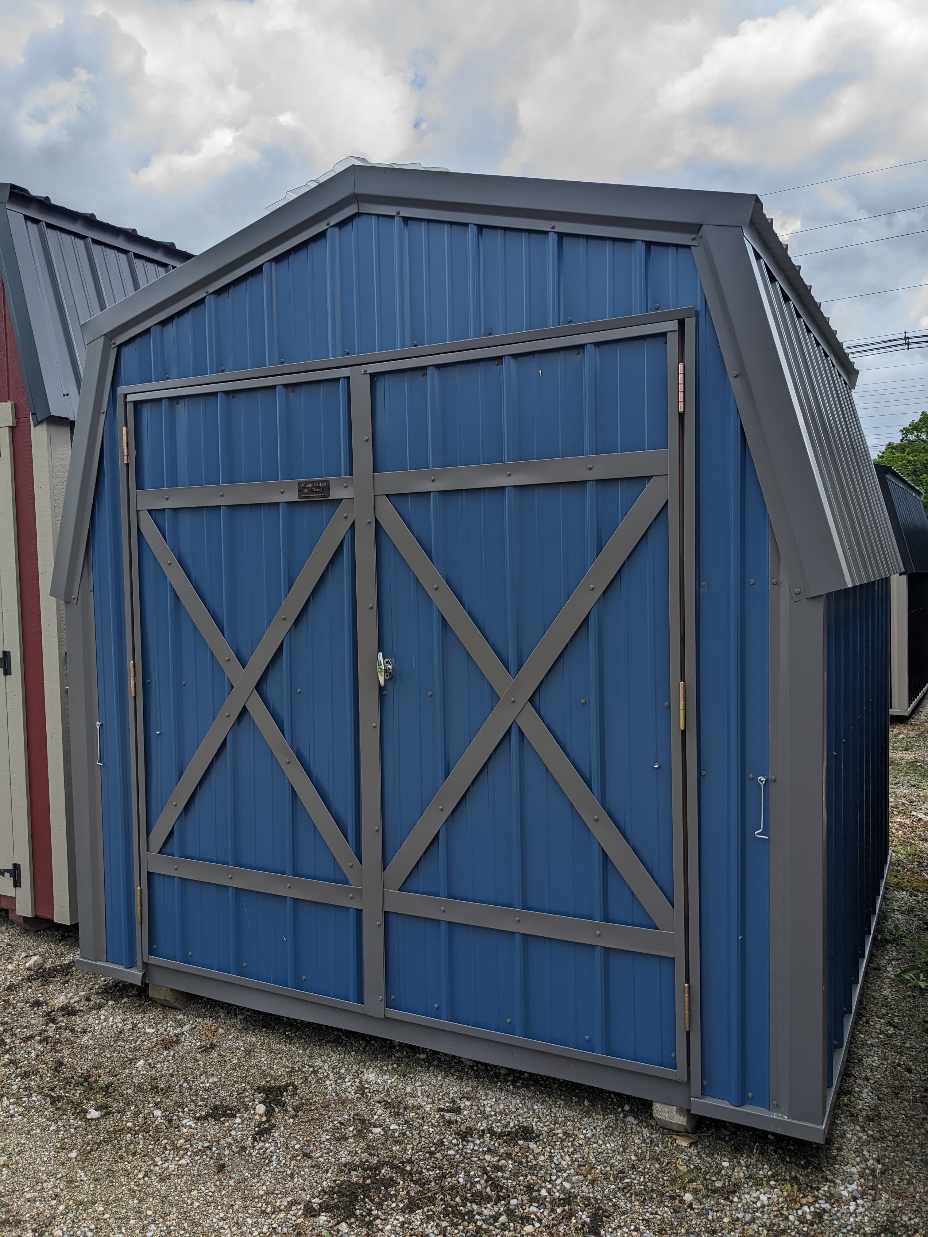 Mini Barn — 8×8 ft
