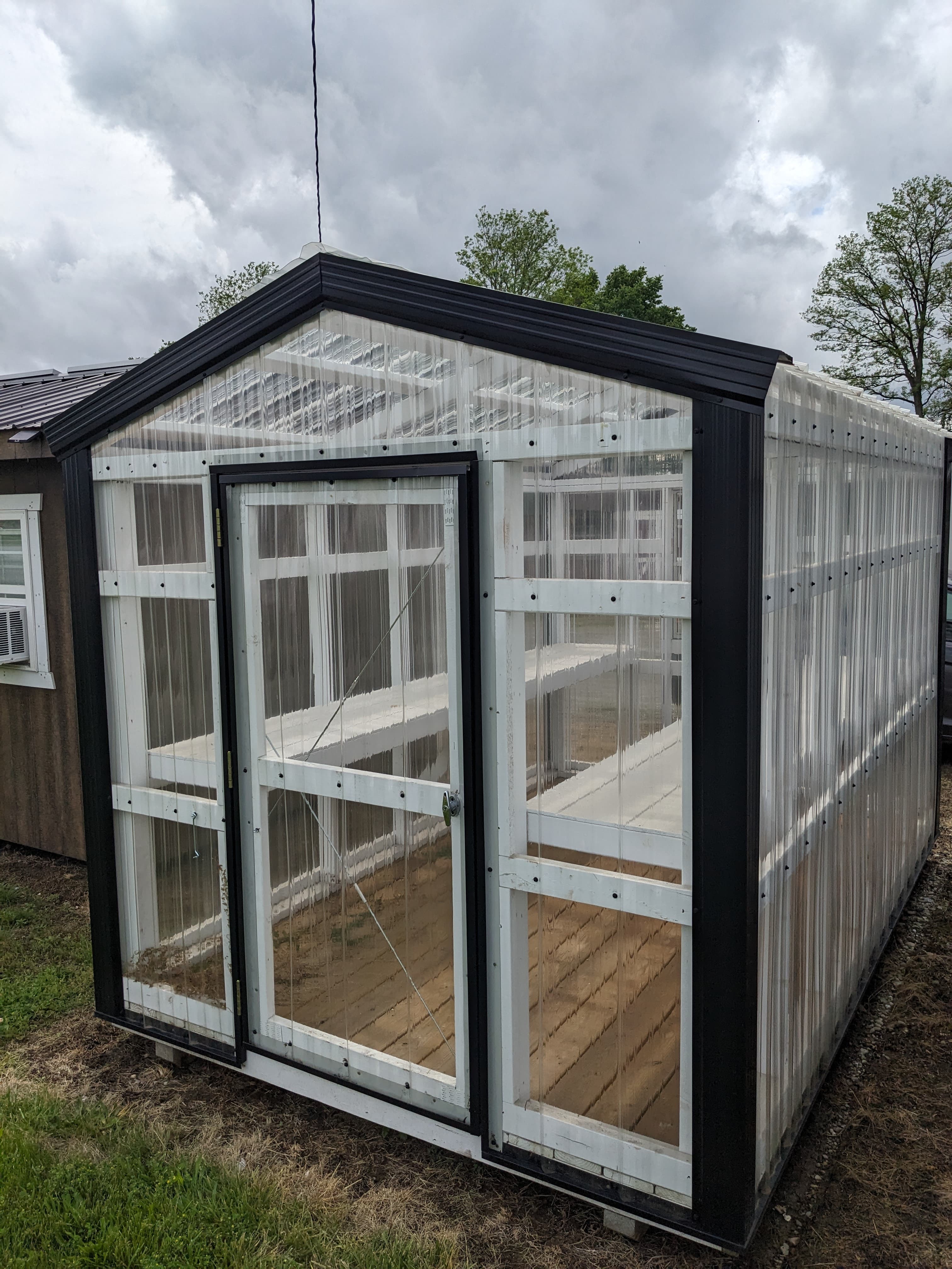 Mini Barn — 8×8 ft